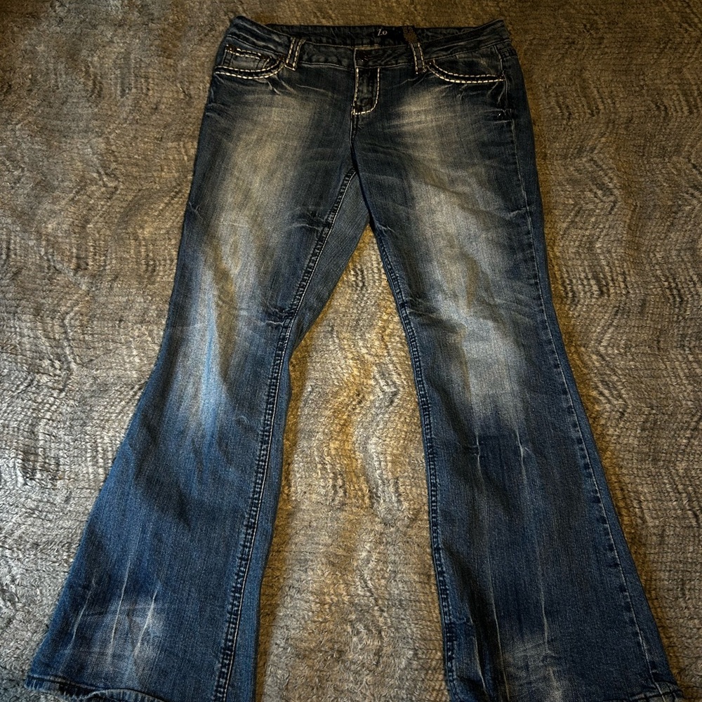 Z2 stone washed flared denim